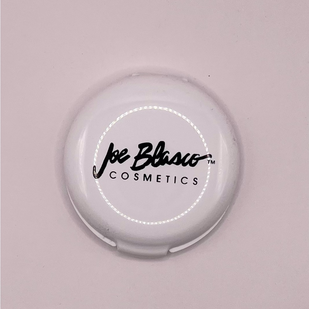 Joe Blasco White Compact